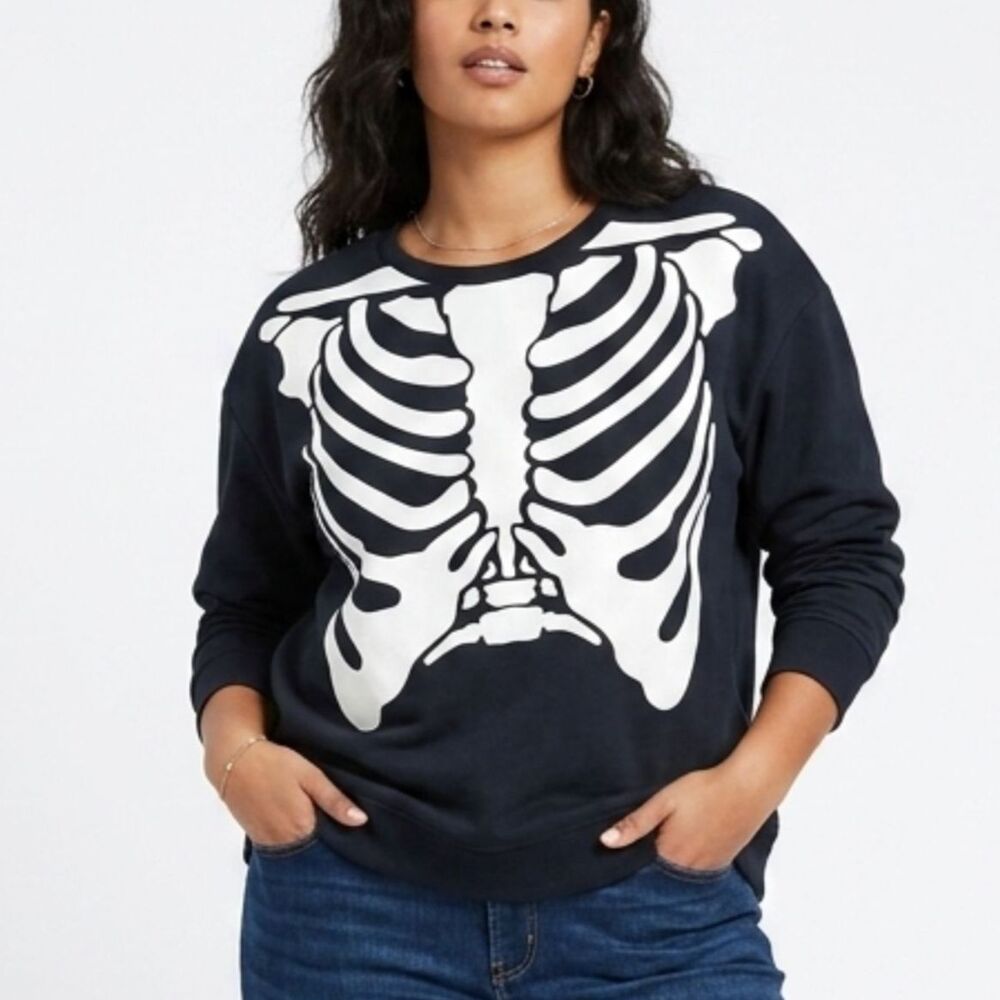 HALLOWEEN Sweater Ribcage Spooky Skeleton Black/White Divided Women Size Medium